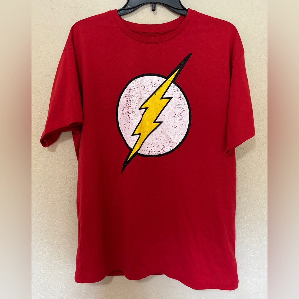 The Flash Short Sleeve Graphic Crew Neck T Shirt Mens Size Large L Red